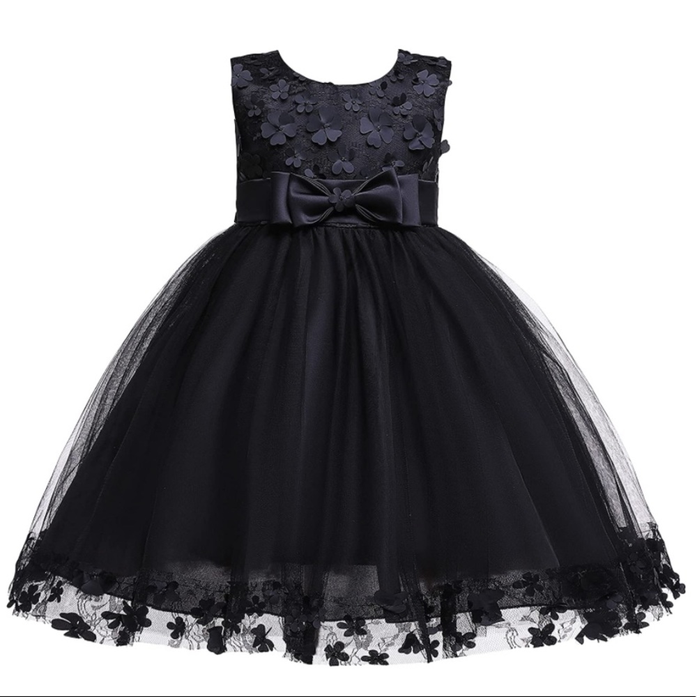COLOR: BLACK